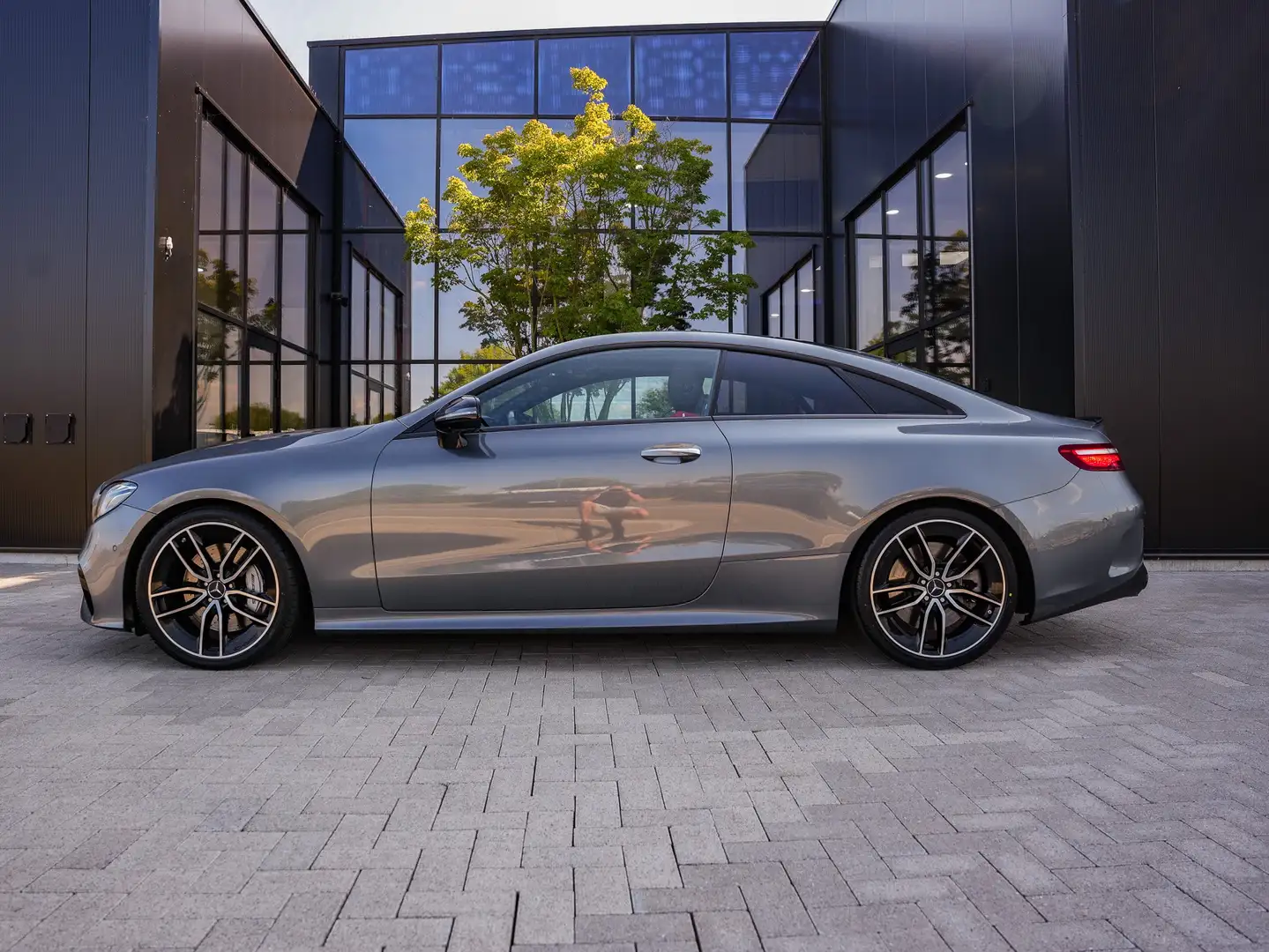 Mercedes-Benz E 53 AMG 4Matic Coupe AMG - Pano - 360° - Burmester - Zilver - 2