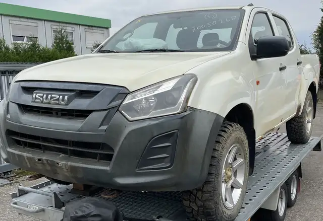 Isuzu D-Max D-Max 4x4 Double Cab Automatik UNFALL VAT MwSt