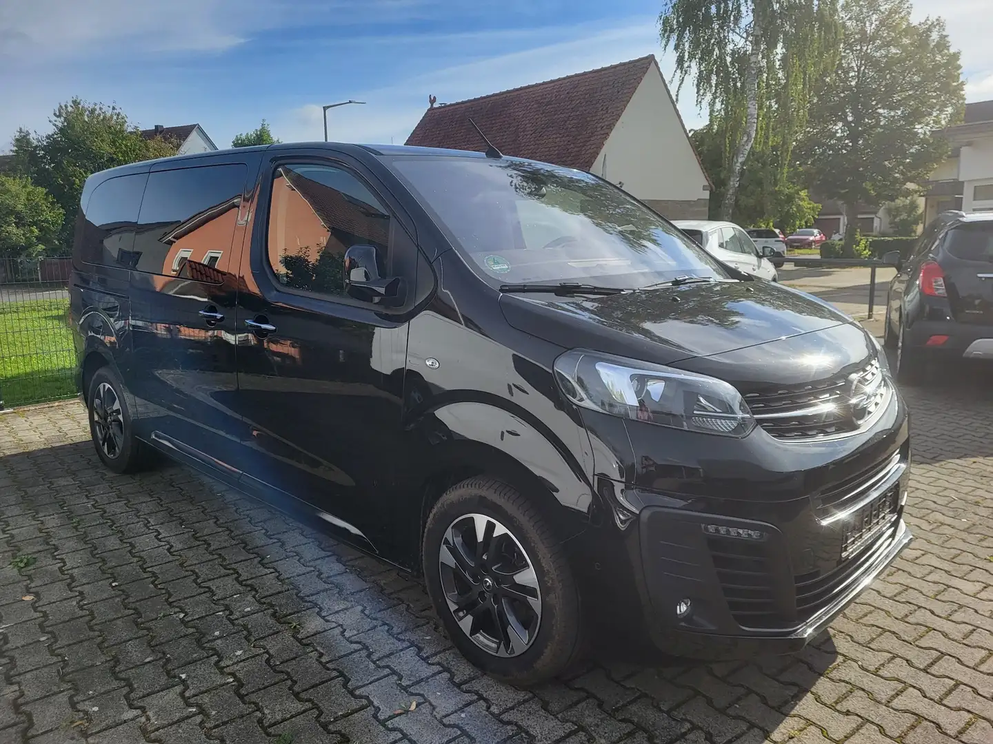 Opel Zafira Life Tourer M (L2) Чорний - 1