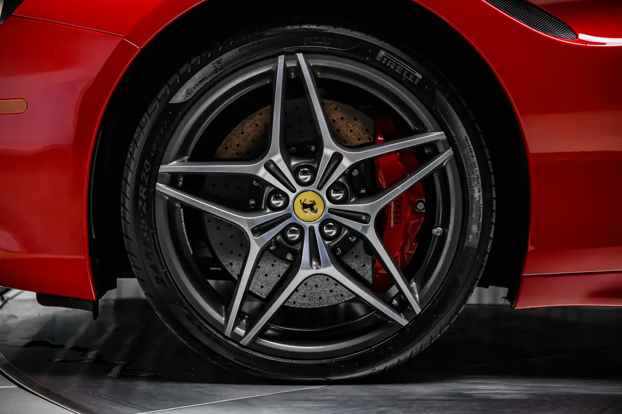 Ferrari California снимка Ferrari California