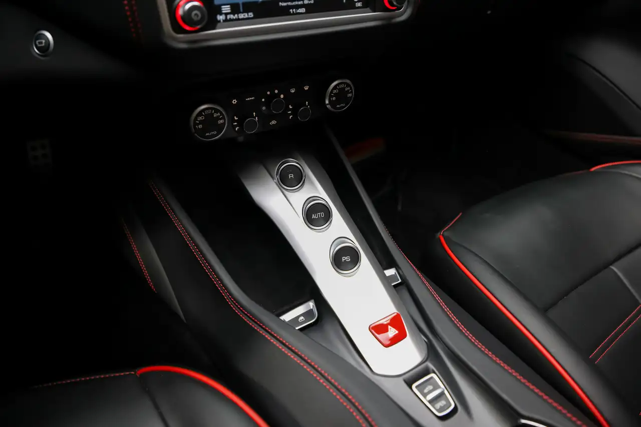 Ferrari California снимка Ferrari California
