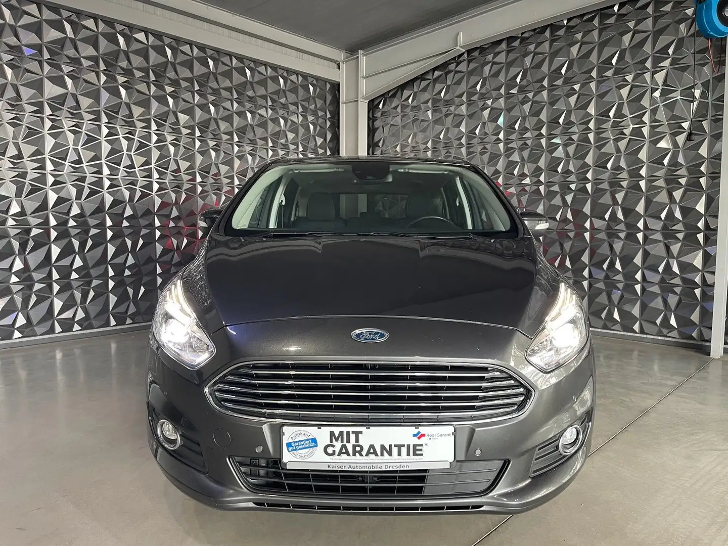 Ford S-Max S-MAX Business *7-Sitze*Navi*AHK*LED*TOP* - 2