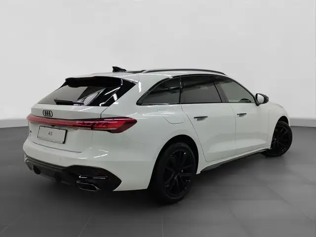 Audi A5 view 3