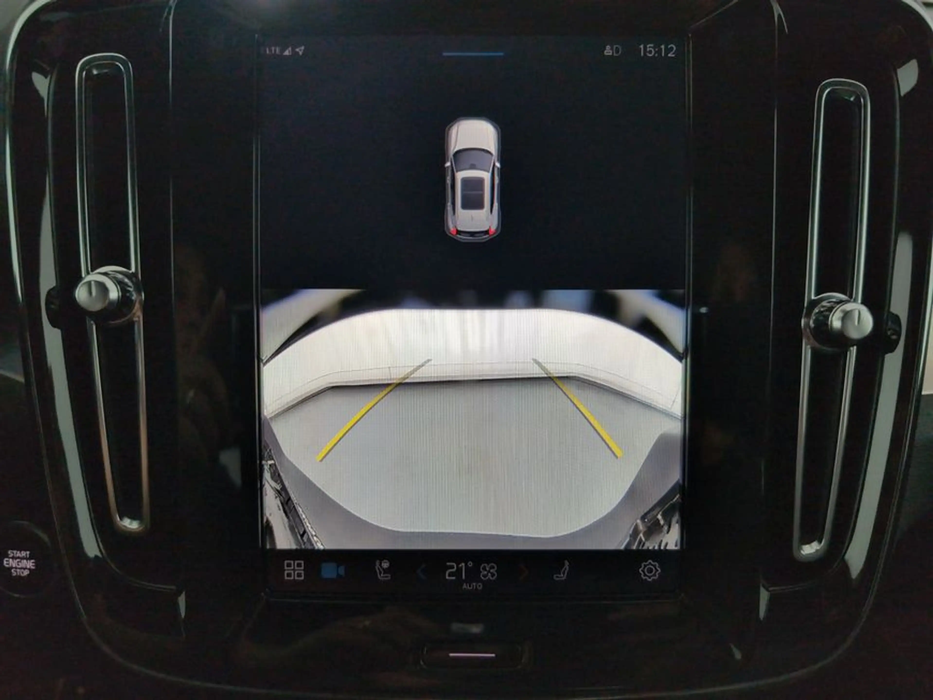 Volvo Others XC 40 B3 2WD Core +ANHÄNGERKUPPLUNG+LED+SHZ+PDC — photo 22