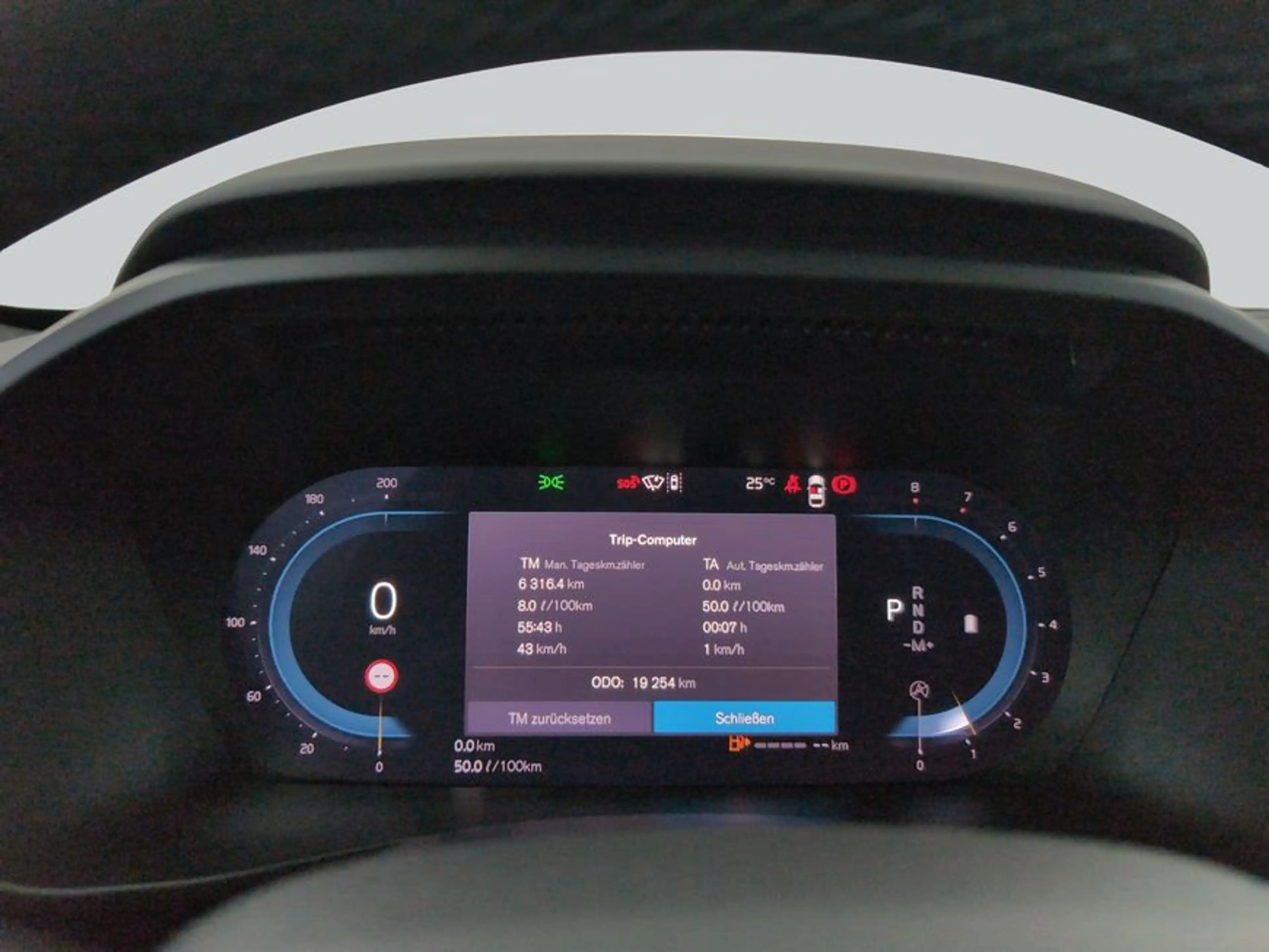Volvo Others XC 40 B3 2WD Core +ANHÄNGERKUPPLUNG+LED+SHZ+PDC — photo 18