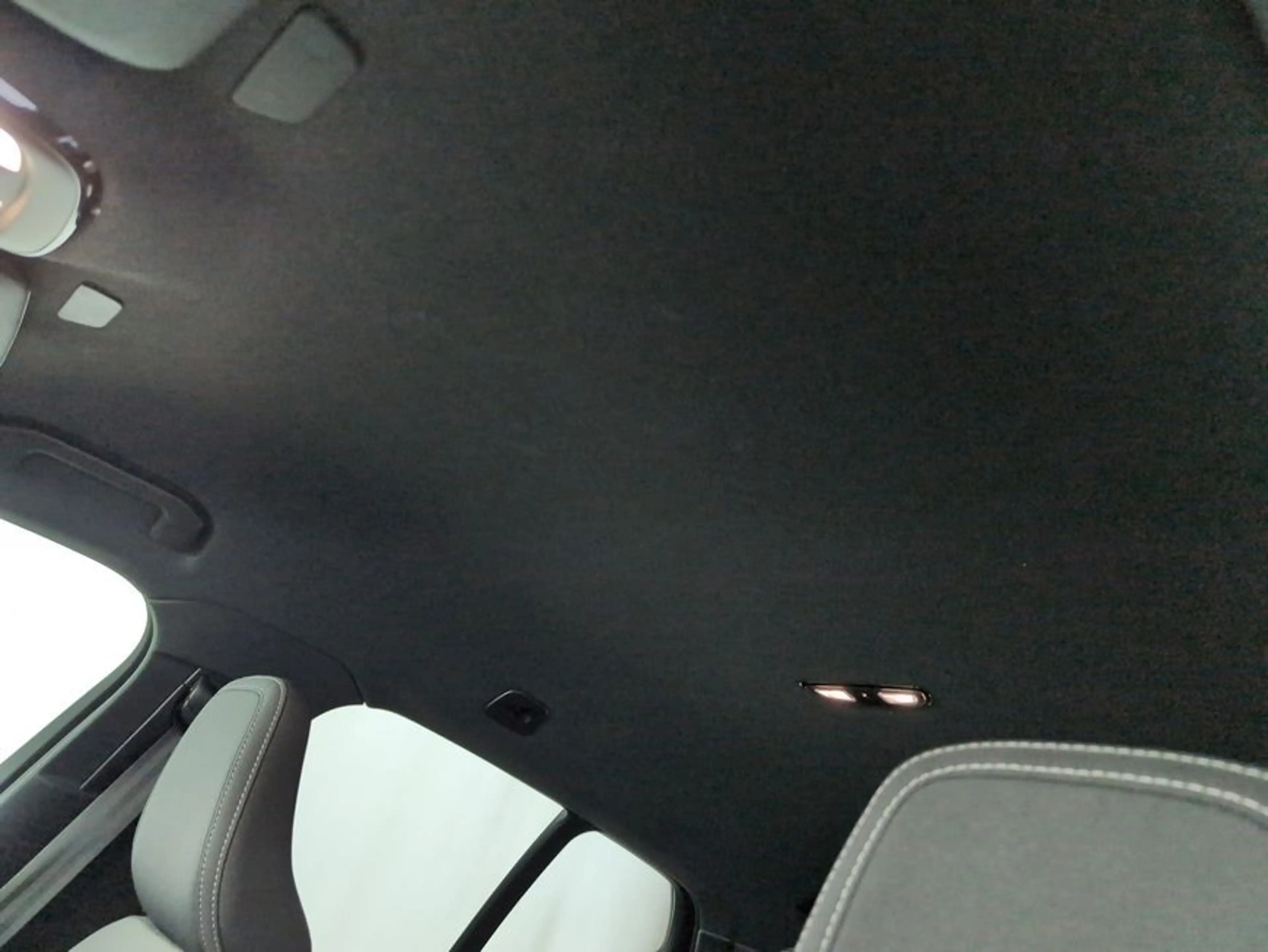 Volvo Others XC 40 B3 2WD Core +ANHÄNGERKUPPLUNG+LED+SHZ+PDC — photo 21