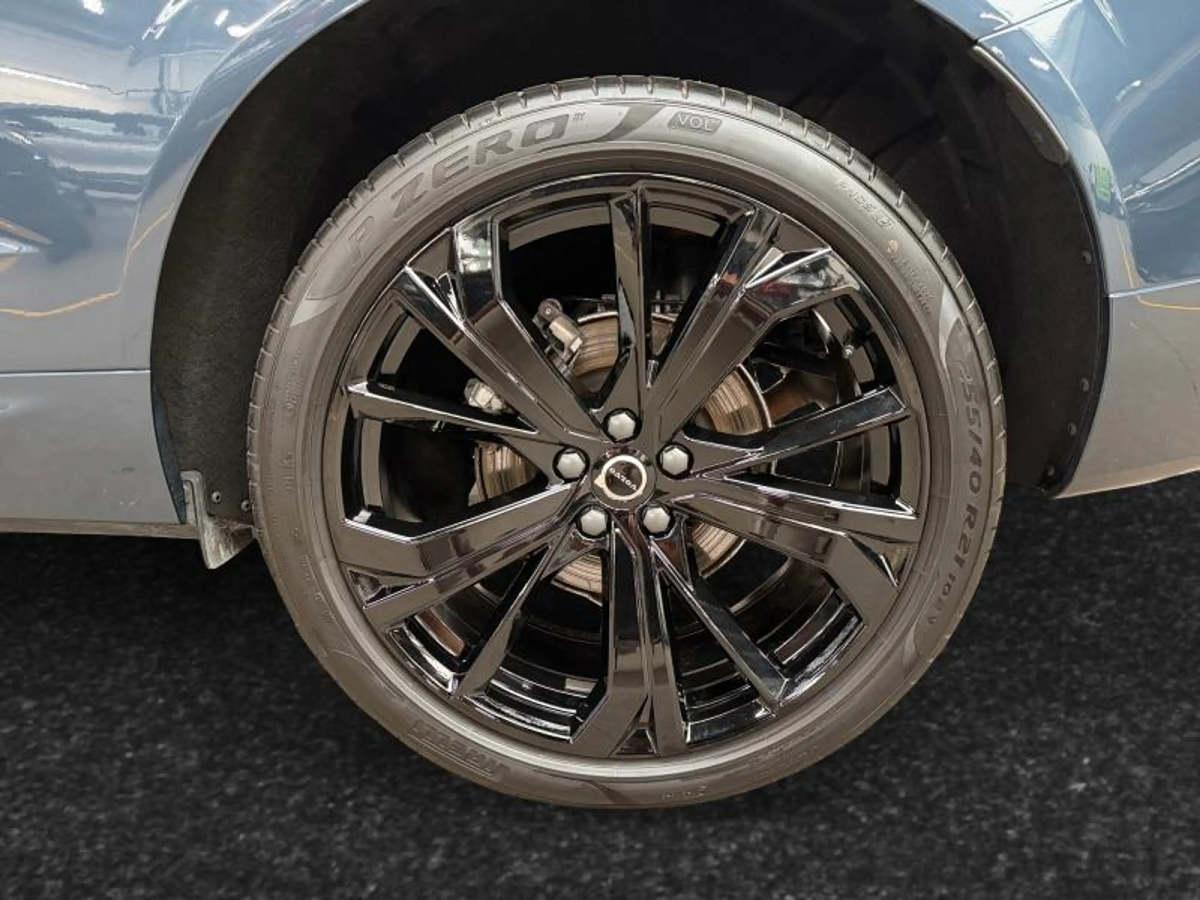 Volvo XC60 Facelift B5 AWD Black Edition Ultra / Essence 2026 — photo 14