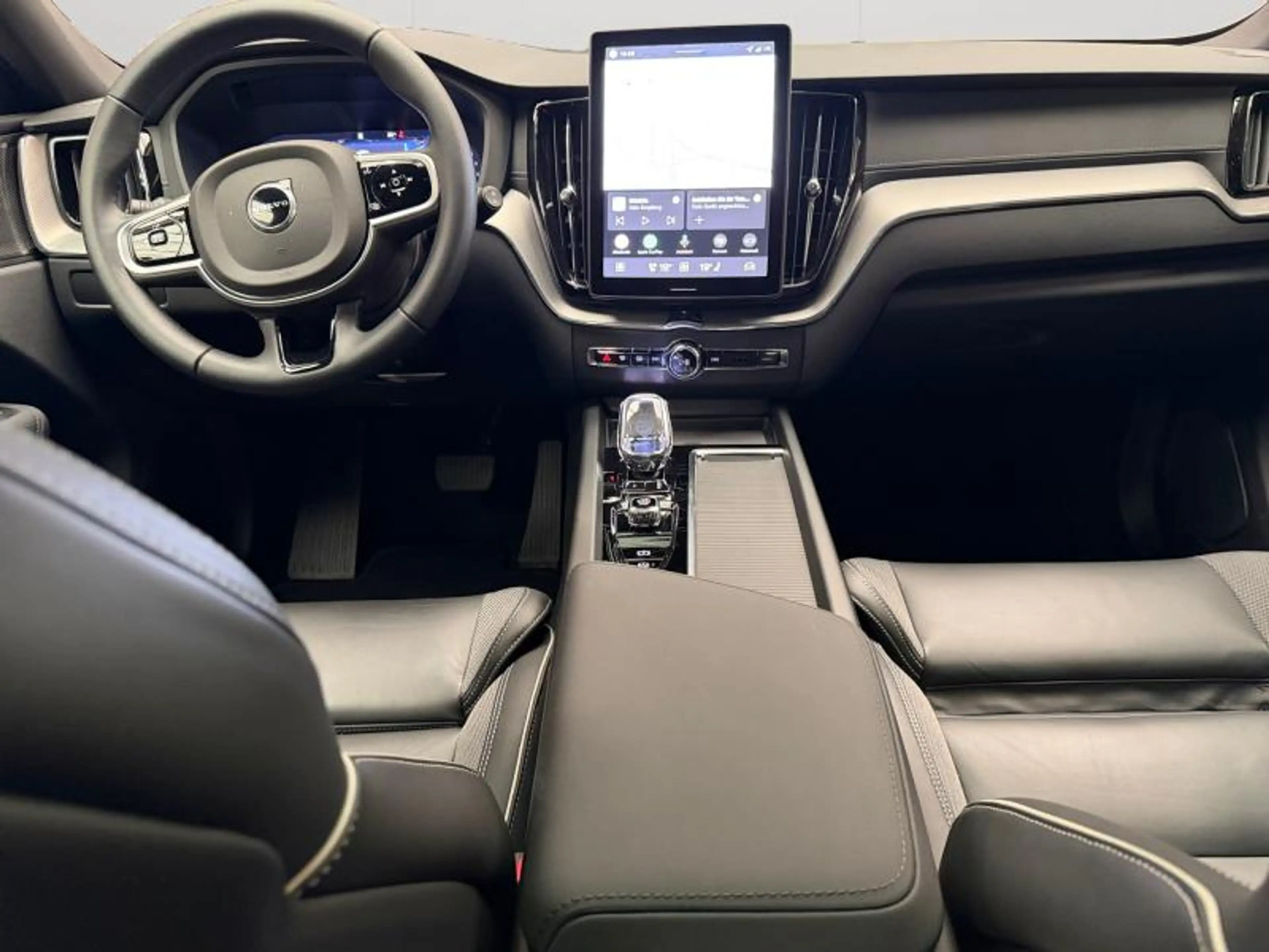 Volvo XC60 Facelift B5 AWD Black Edition Ultra / Essence 2026 — photo 10