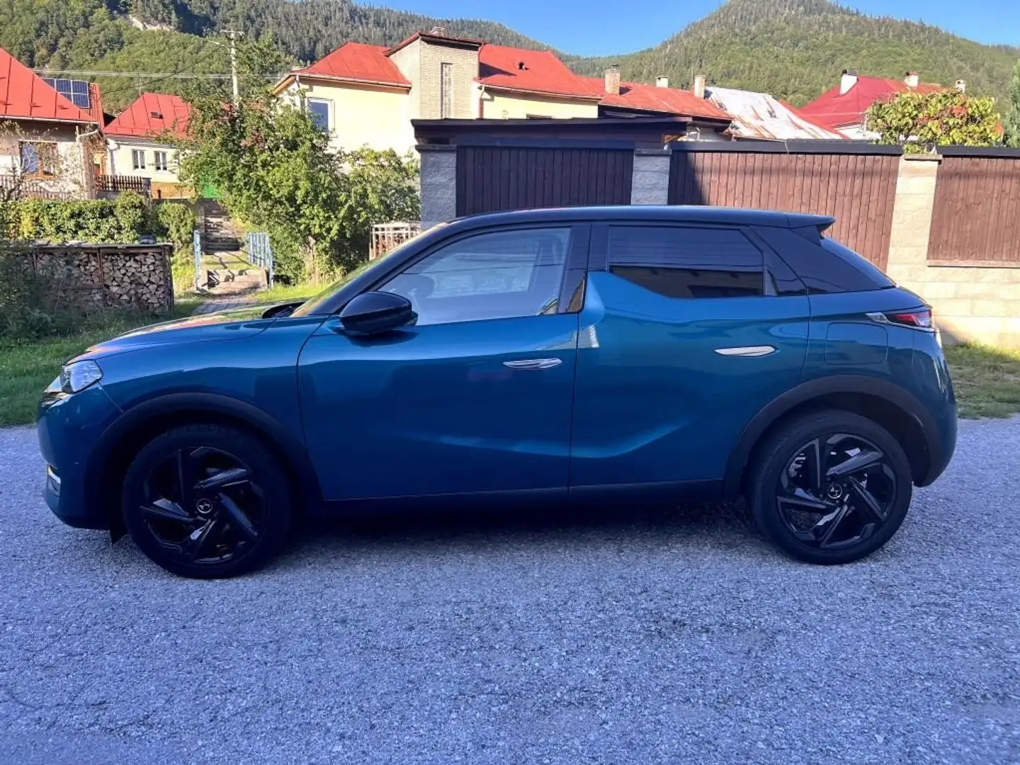 DS Automobiles DS 3 Crossback 1.2 Blau - 1