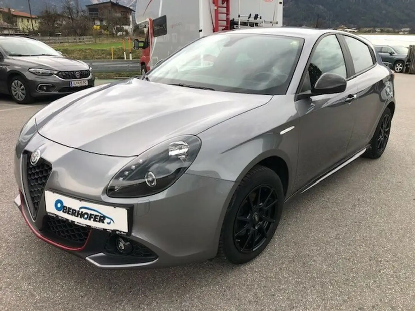 Alfa Romeo Giulietta 1.4 B-Tech Grijs - 1