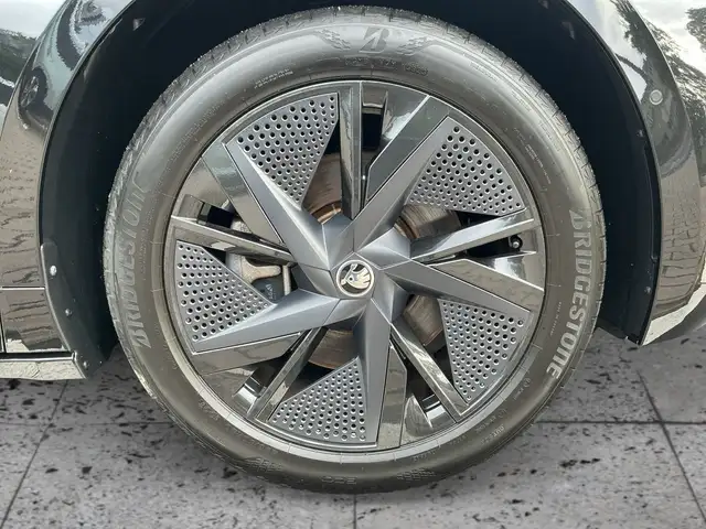 Skoda Enyaq view 7