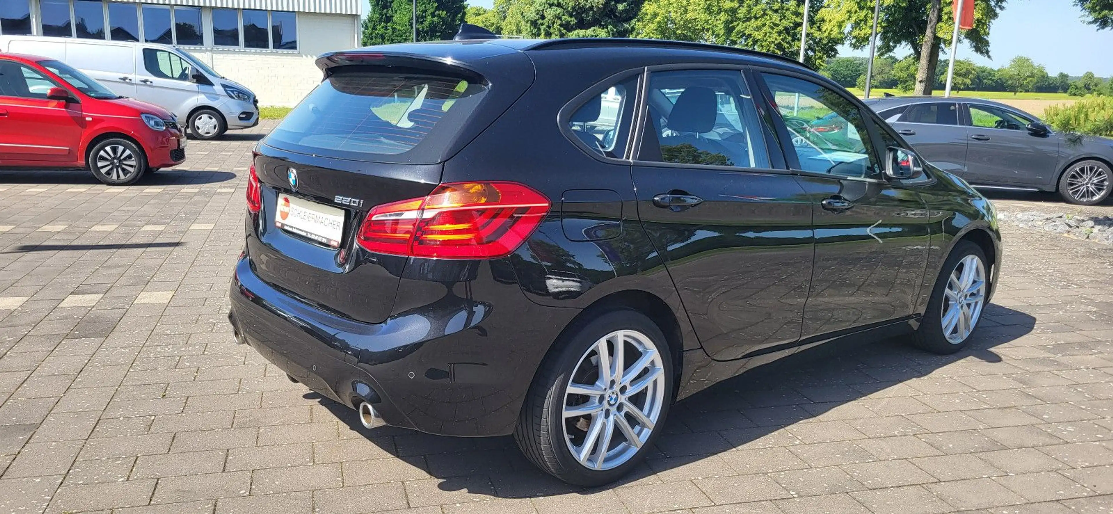 BMW 220 Advantage Navi LED AHK RFK — photo 6
