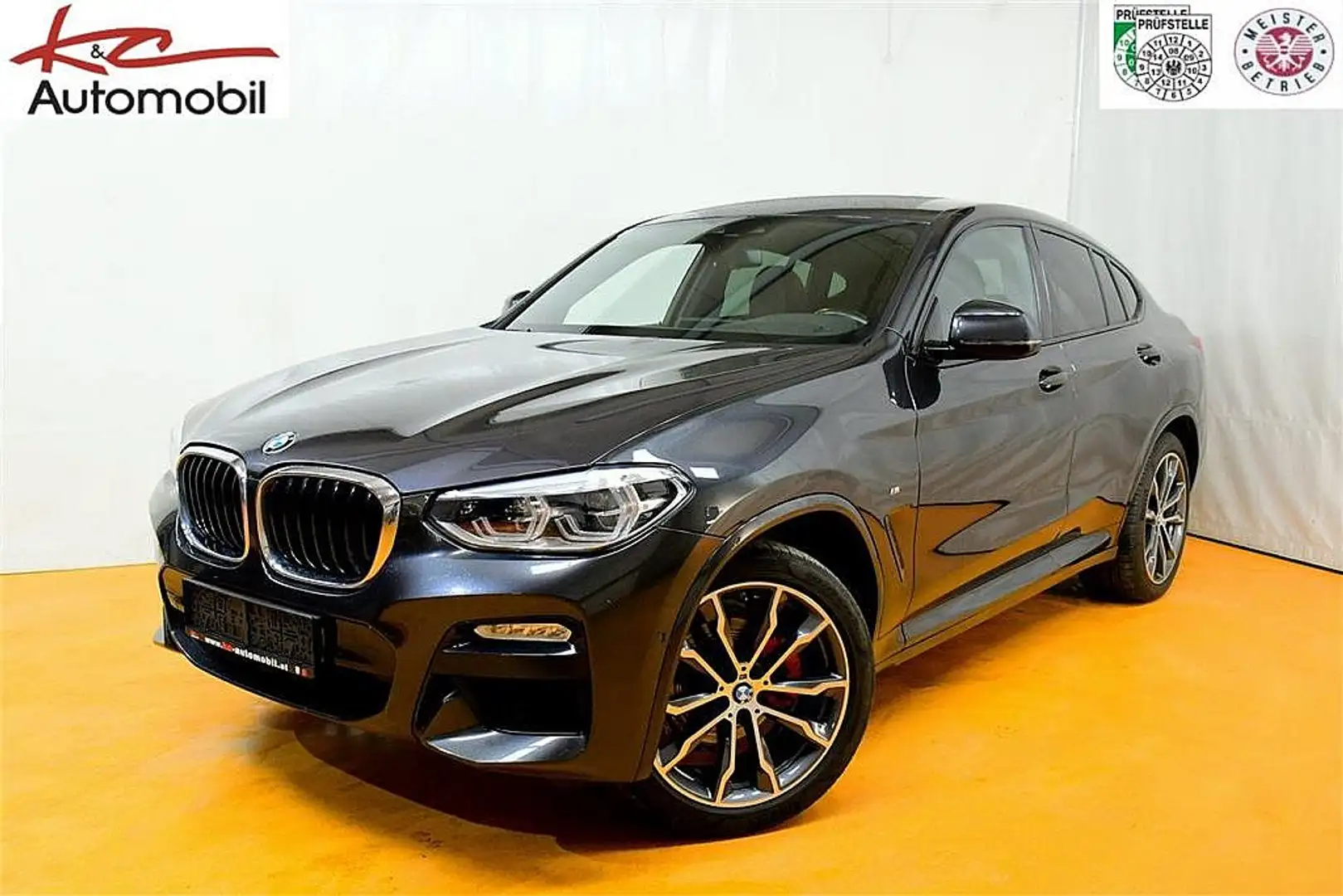 BMW X4 xDrive 20d M Sport X Aut. Grau - 1