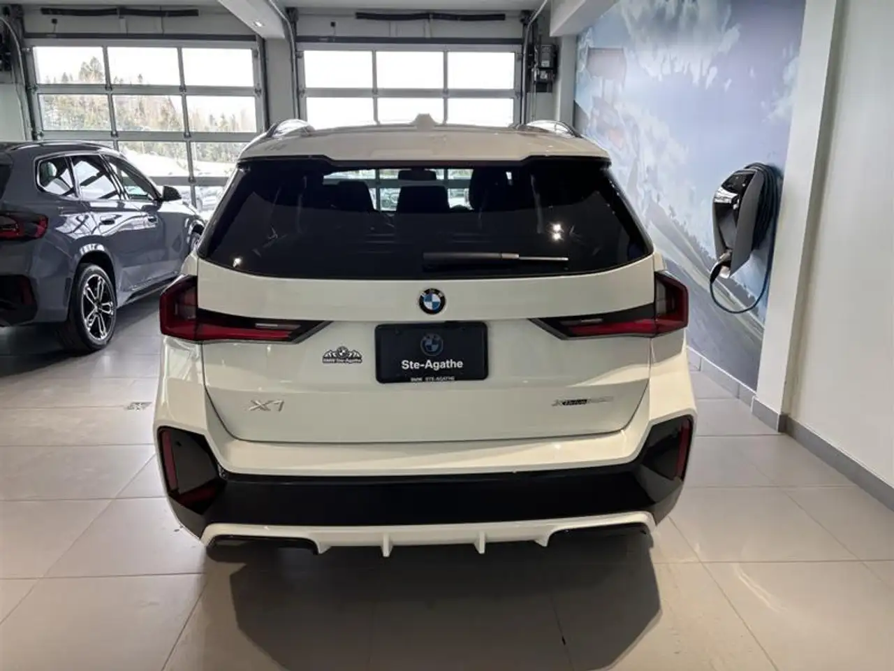 BMW X1 снимка BMW X1