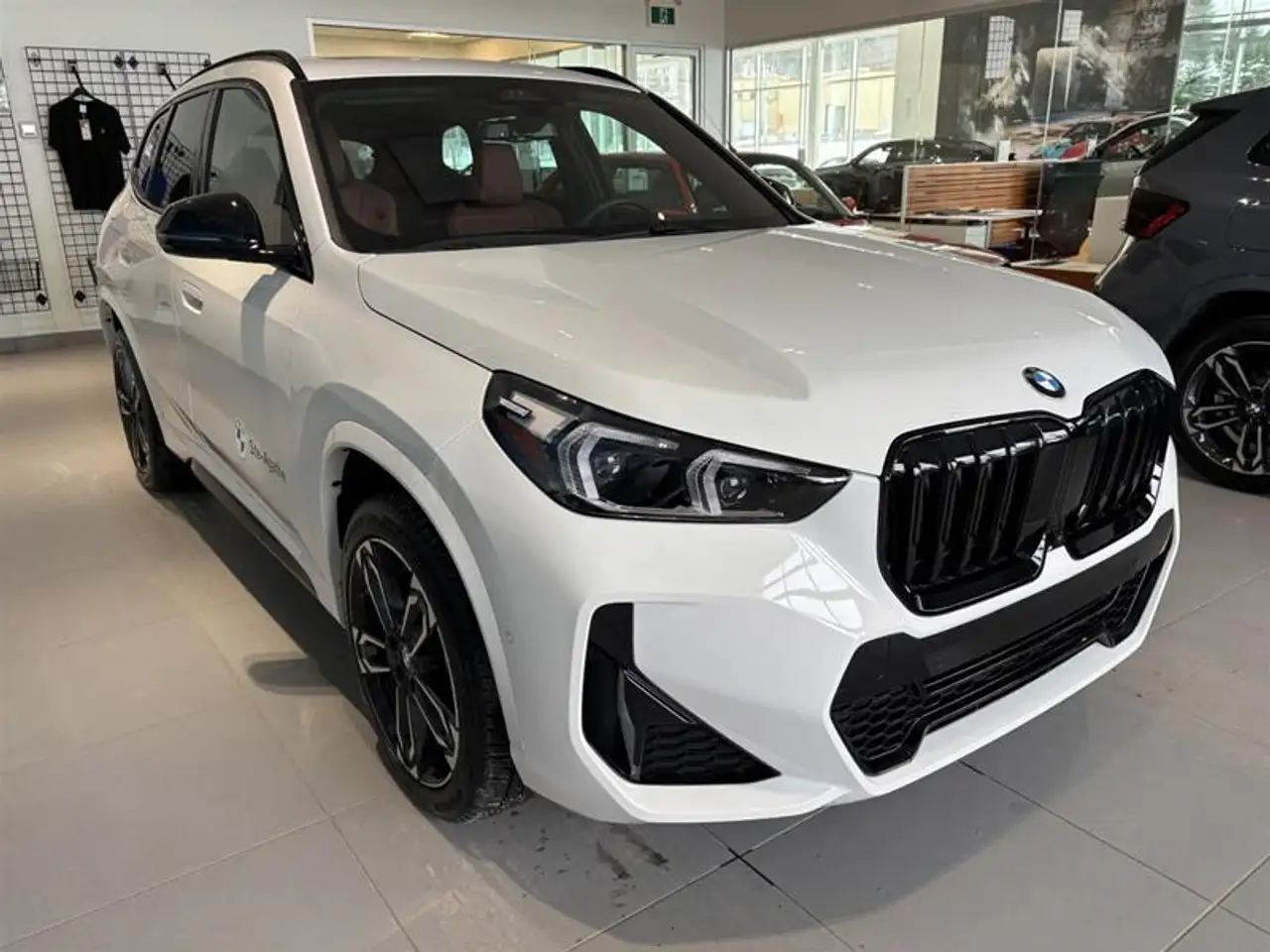 BMW X1 снимка BMW X1