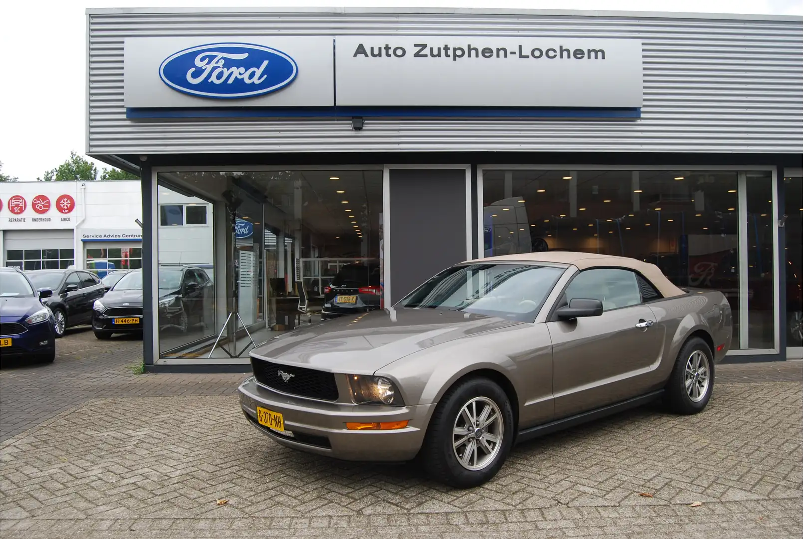 Ford Mustang Convertible 4.0 V6 204PK Automaat | YOUNGTIMER | N Béžová - 2