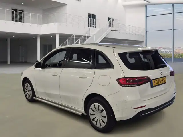 Mercedes-Benz B-Class view 4