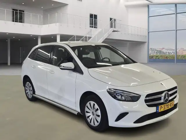 Mercedes-Benz B-Class view 2
