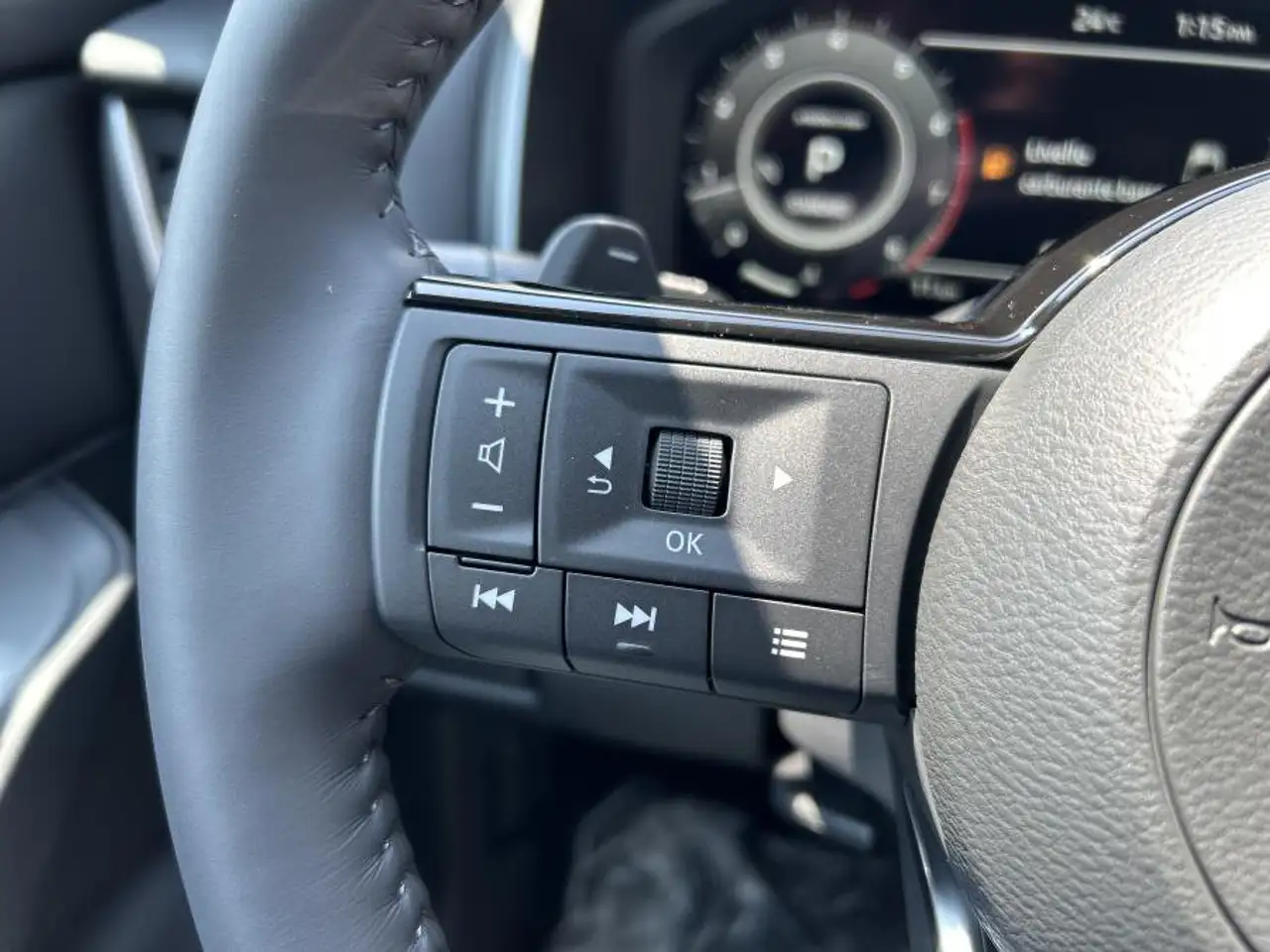 Nissan Qashqai MHEV 158 CV Xtronic N-Connecta KM0 2026, миниатюра 16