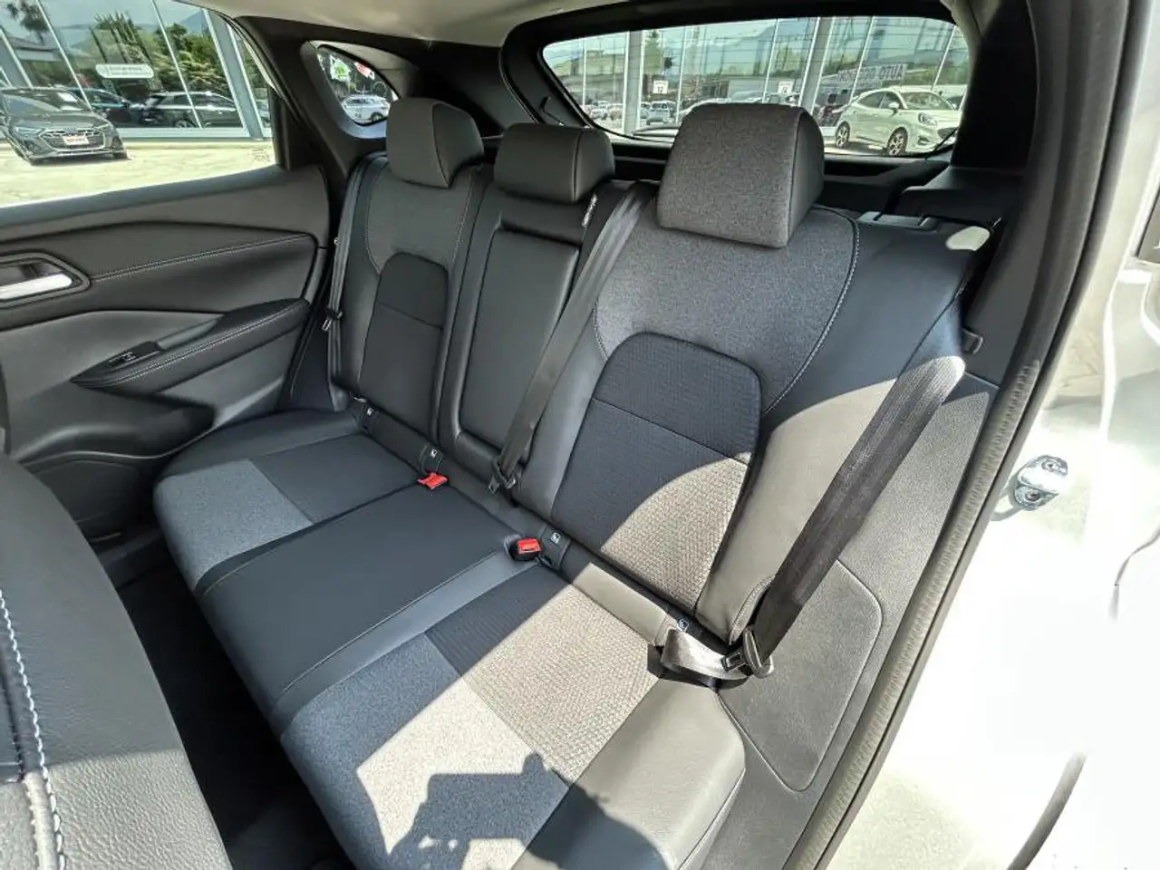 Nissan Qashqai MHEV 158 CV Xtronic N-Connecta KM0 2026, миниатюра 6