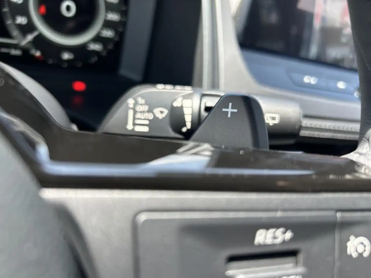 Nissan Qashqai MHEV 158 CV Xtronic N-Connecta KM0 2026, миниатюра 17