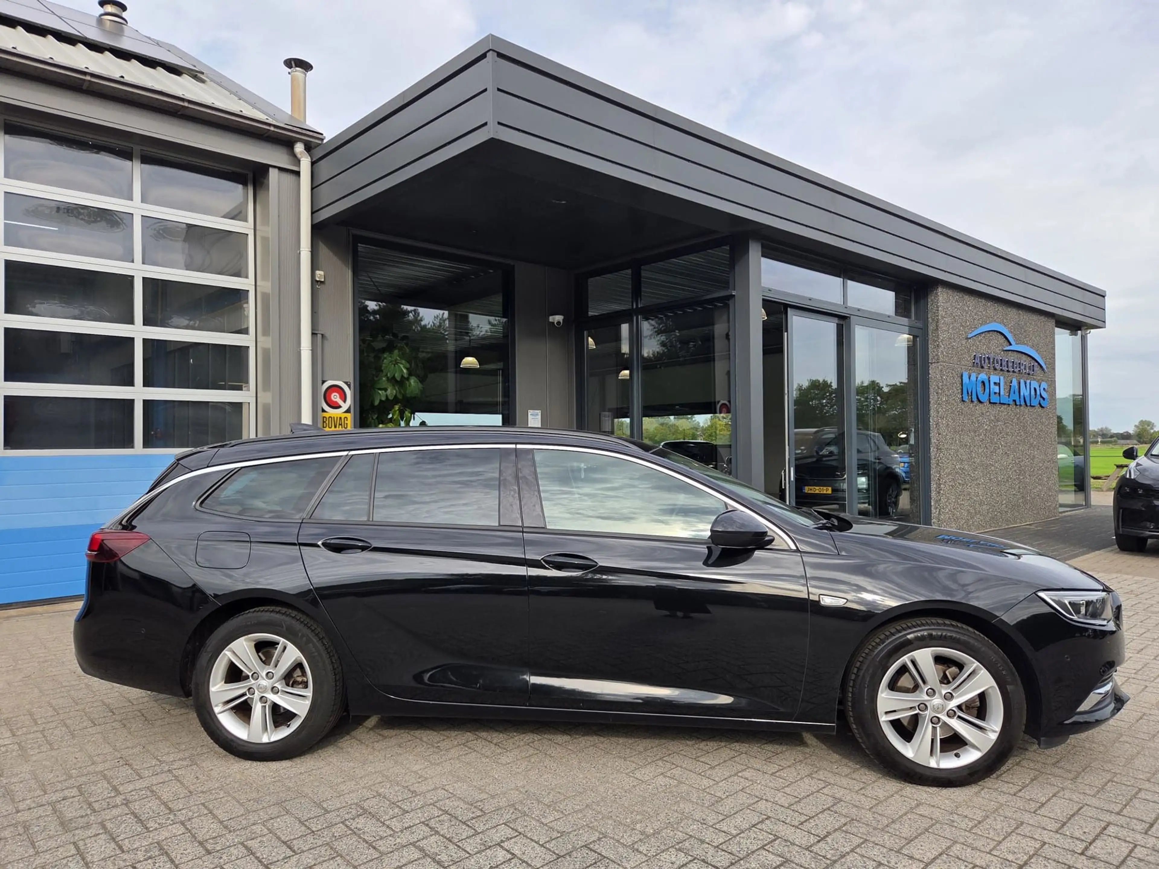 Opel Insignia Sports Tourer 1.5 Turbo EcoTec Online Edition * ca — photo 3