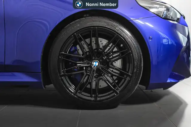 BMW M5 view 7