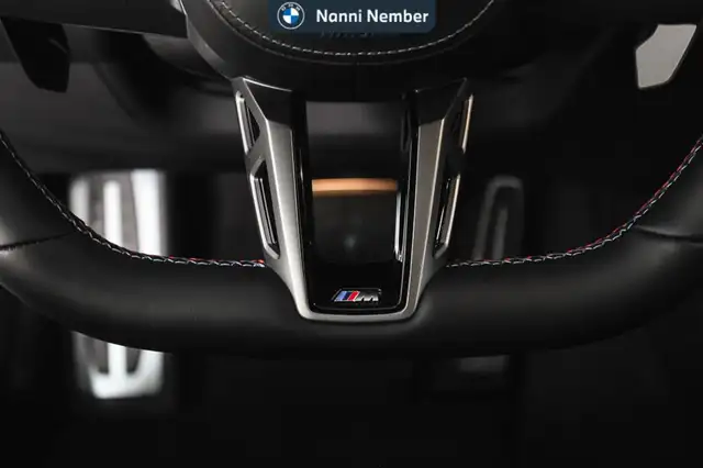BMW M5 view 25