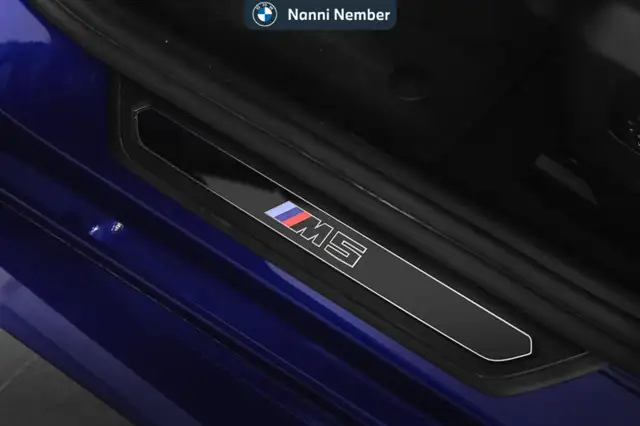 BMW M5 view 30