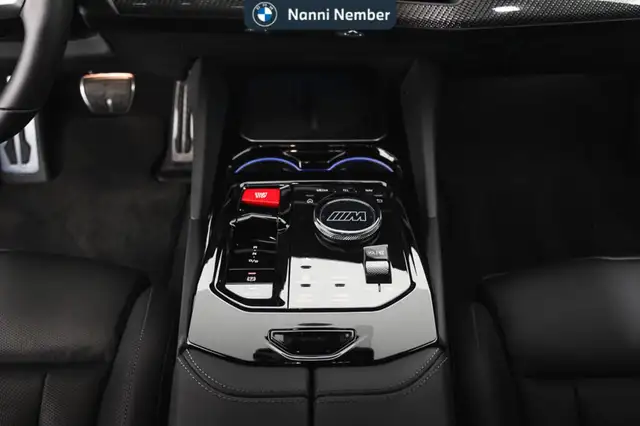BMW M5 view 13