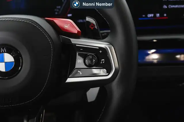 BMW M5 view 26