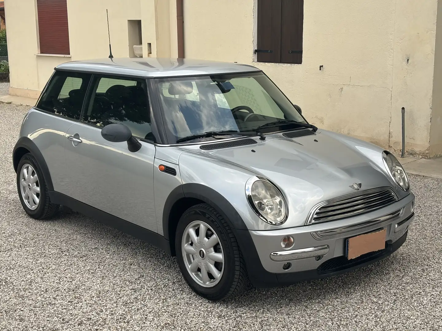 MINI One - 1