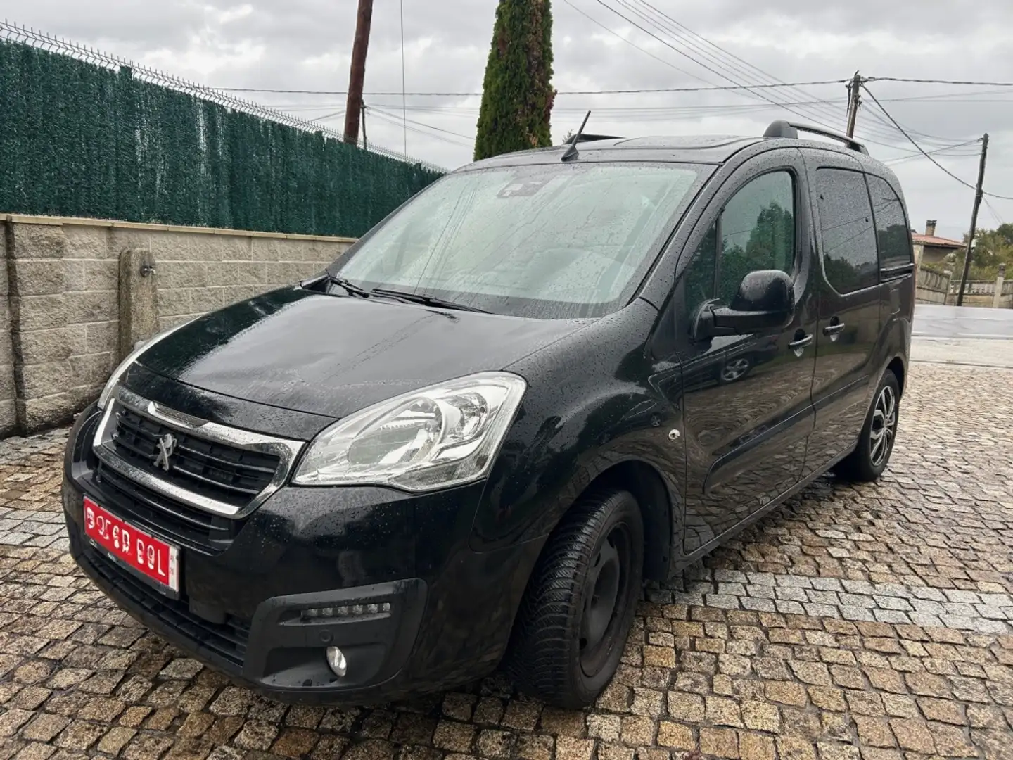 Peugeot Partner Tepee 1.6BlueHDI Style 120 Negro - 2