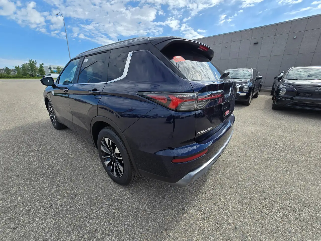 Mitsubishi Outlander снимка Mitsubishi Outlander