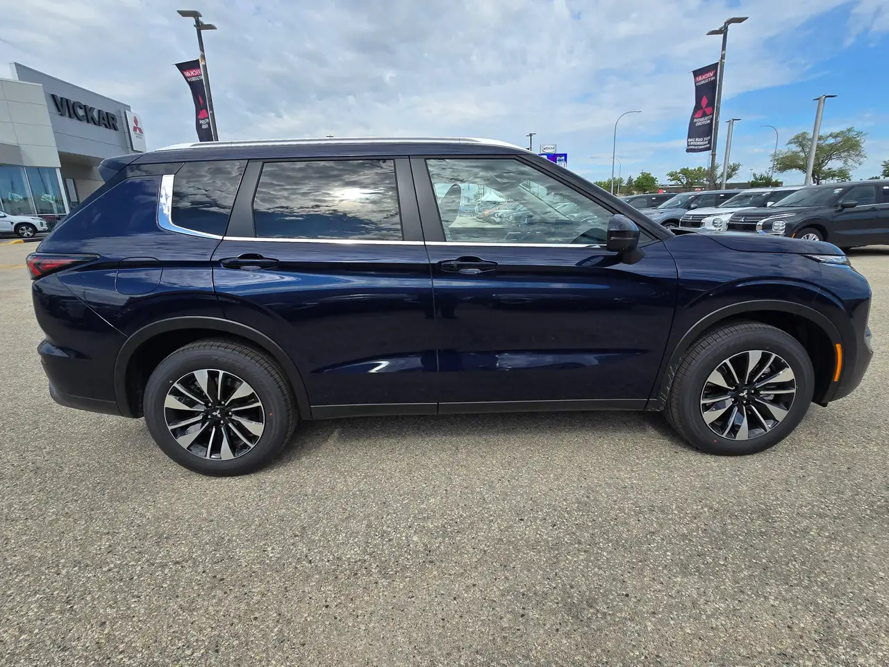 Mitsubishi Outlander снимка Mitsubishi Outlander