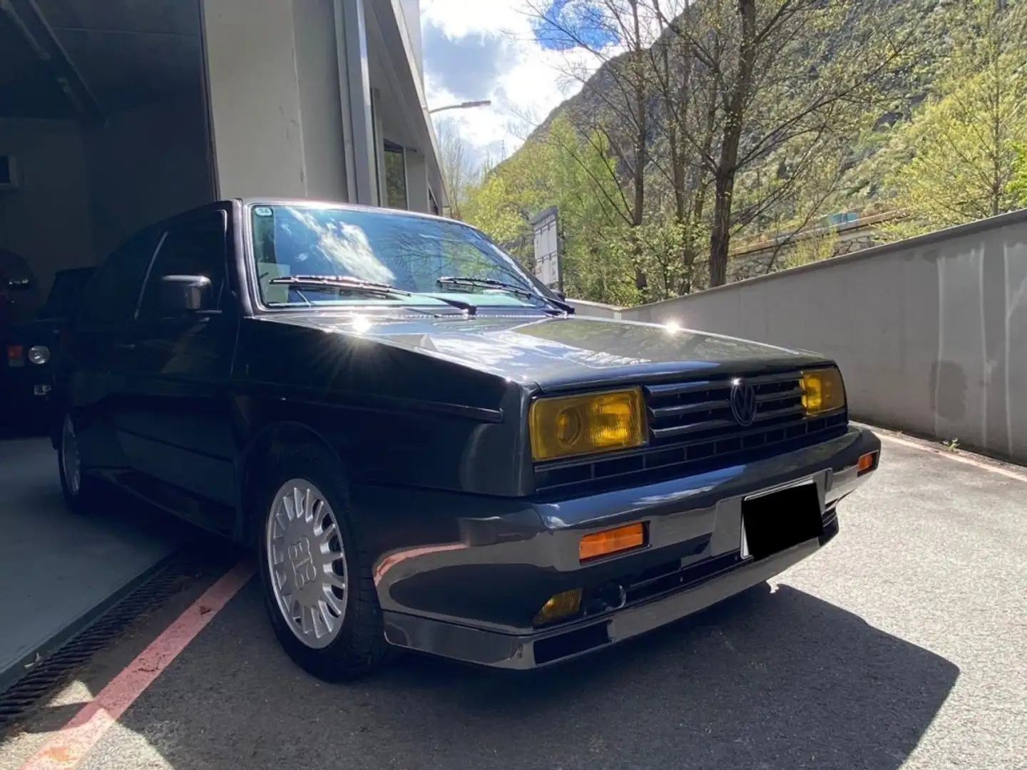 Volkswagen Golf Pequeño Manual de 3 Puertas Zwart - 1