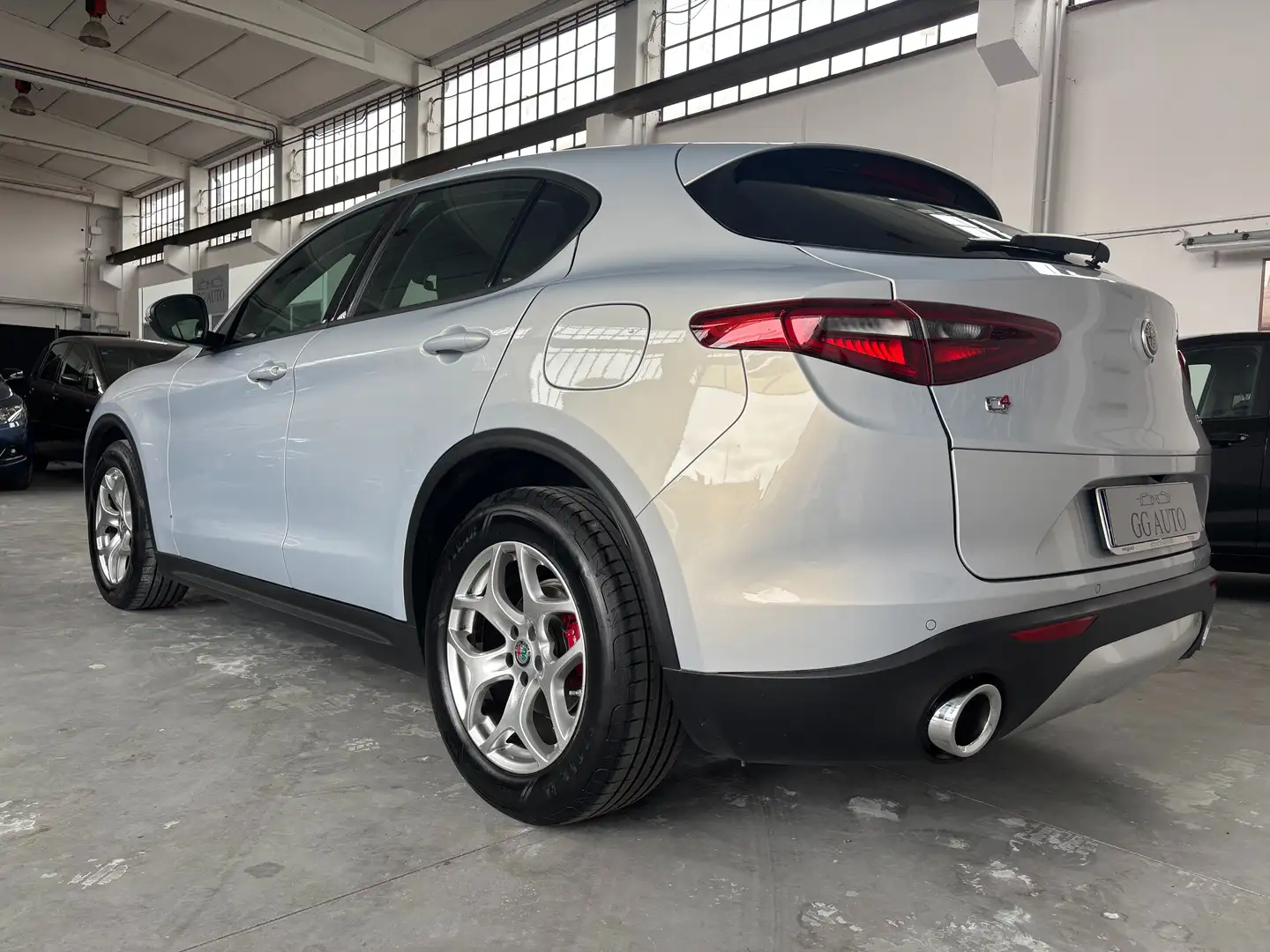 Alfa Romeo Stelvio Stelvio 2.2 t Executive Q4 190cv auto Argent - 2