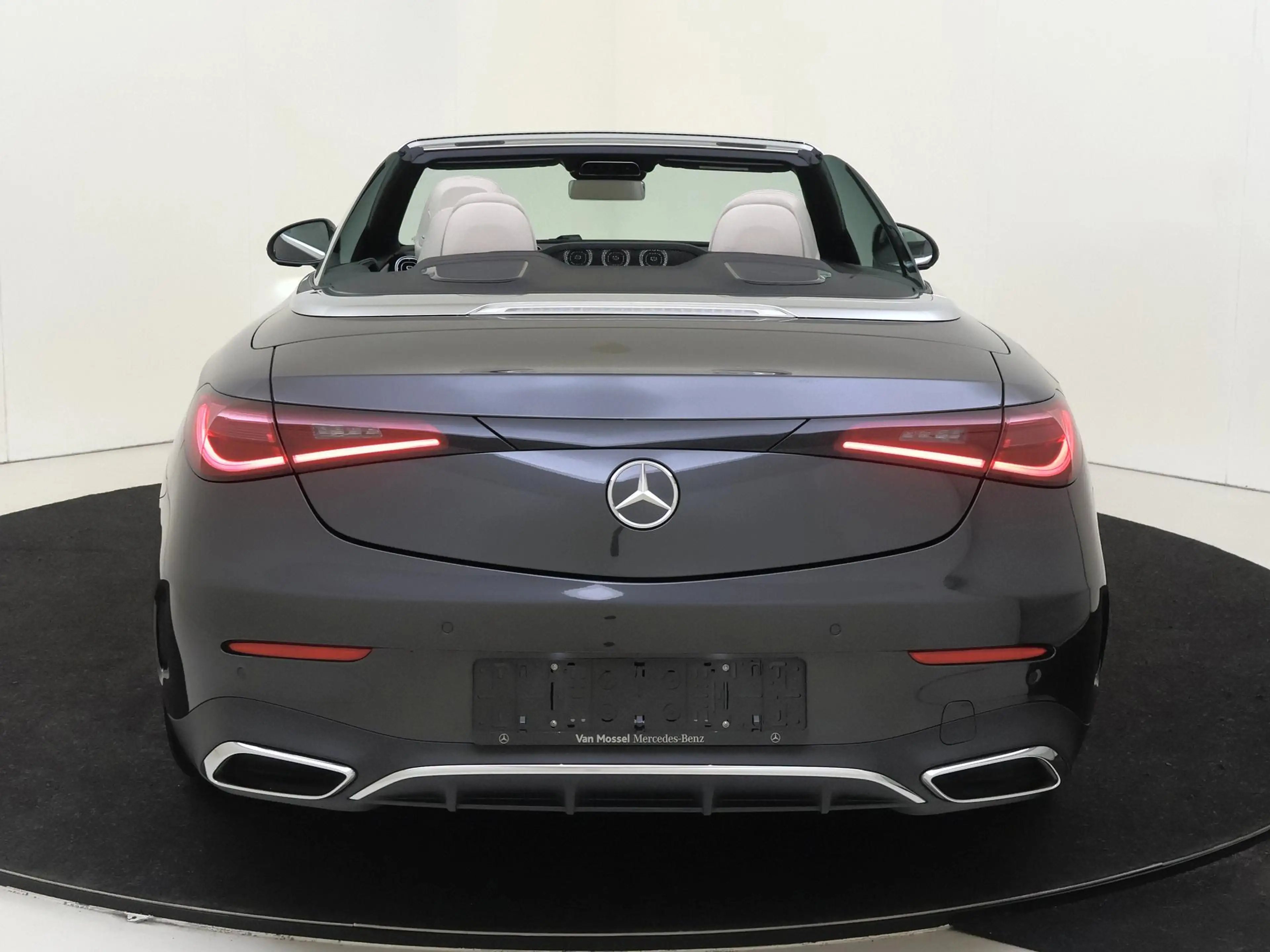 Mercedes-Benz CLE 180 Cabriolet AMG Line / Winterpakket / Memory-Stoelen — photo 7