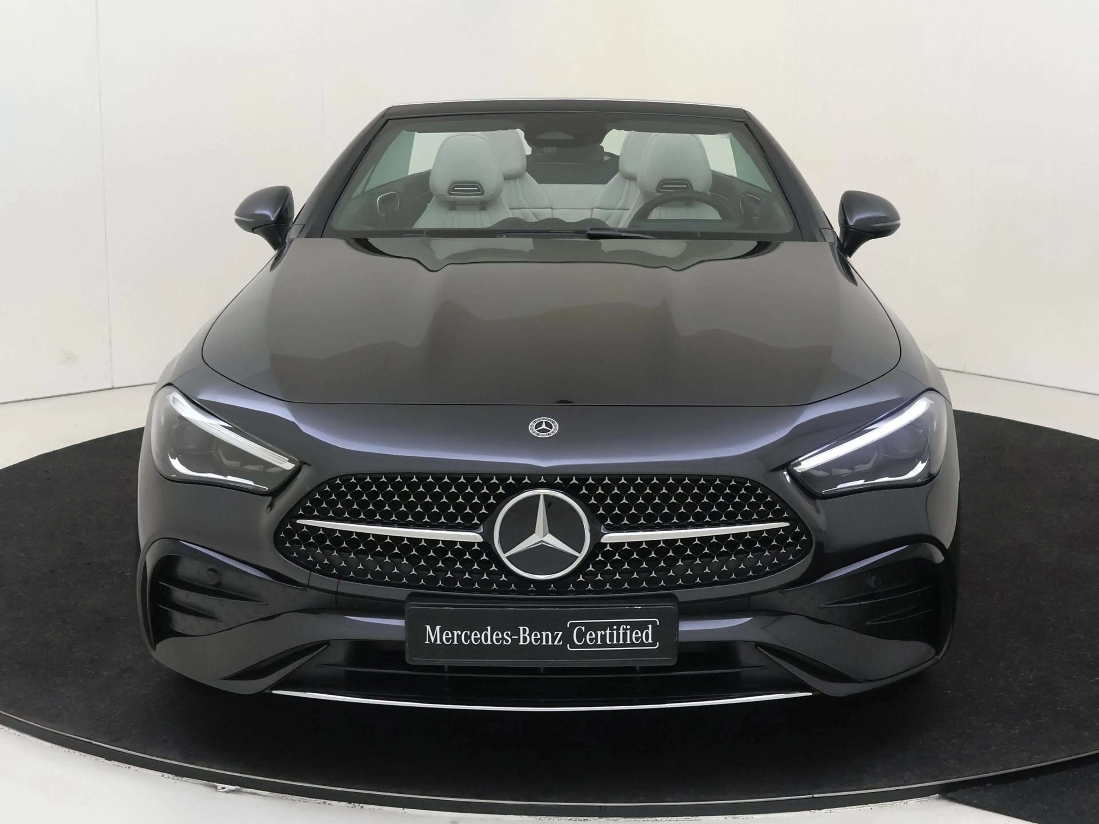 Mercedes-Benz CLE 180 Cabriolet AMG Line / Winterpakket / Memory-Stoelen — photo 6