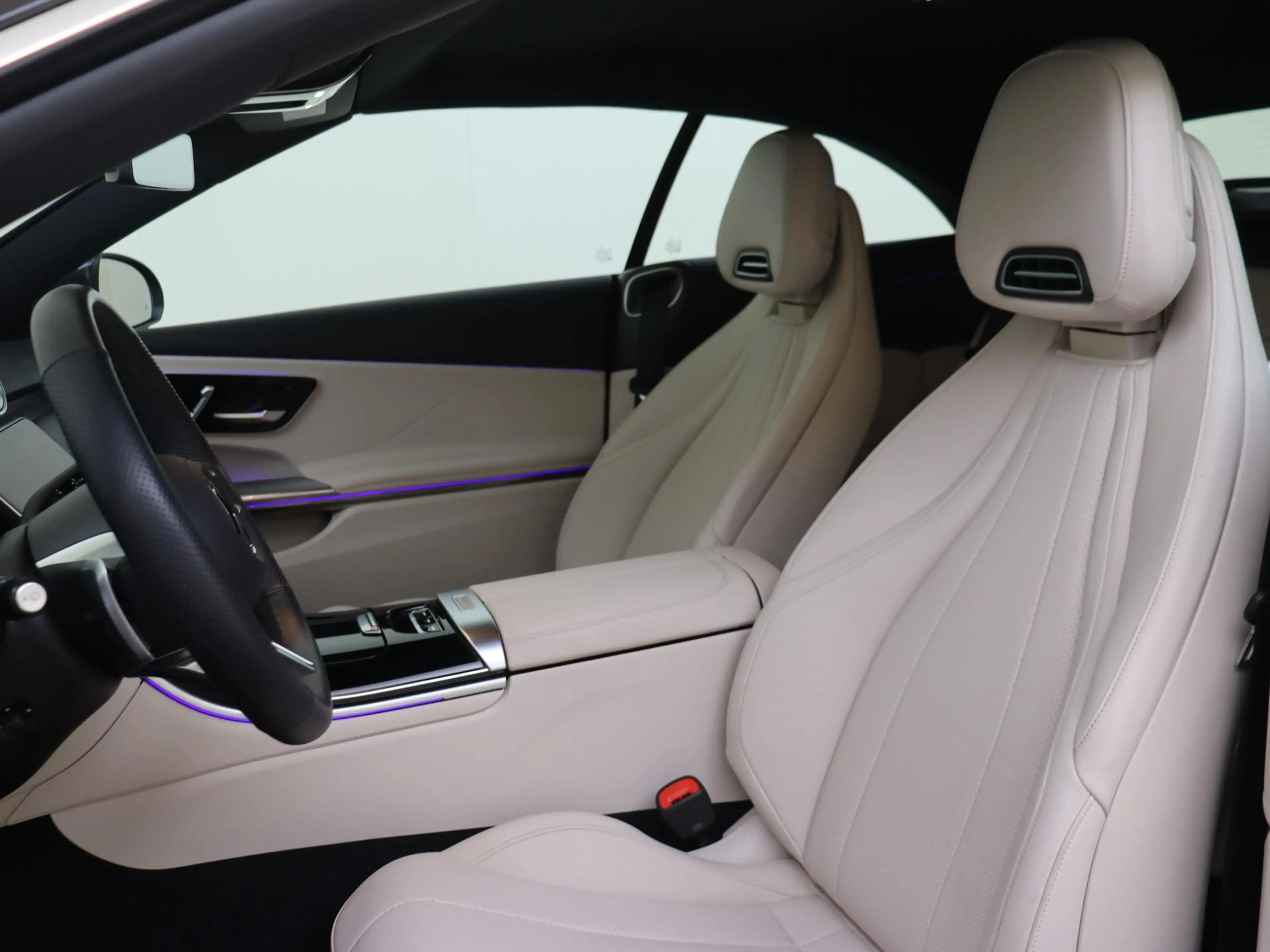 Mercedes-Benz CLE 180 Cabriolet AMG Line / Winterpakket / Memory-Stoelen — photo 11