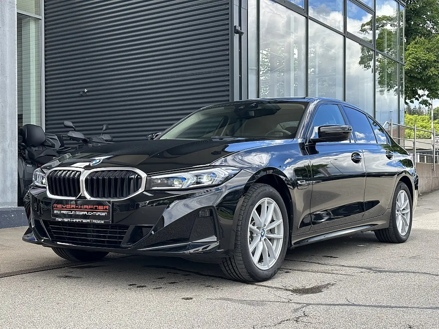 BMW 330 e PHEV Aut. Noir - 2