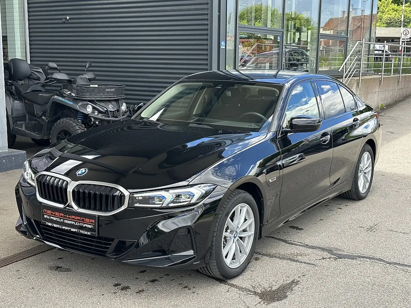 BMW 330 e PHEV Aut. Noir - 1