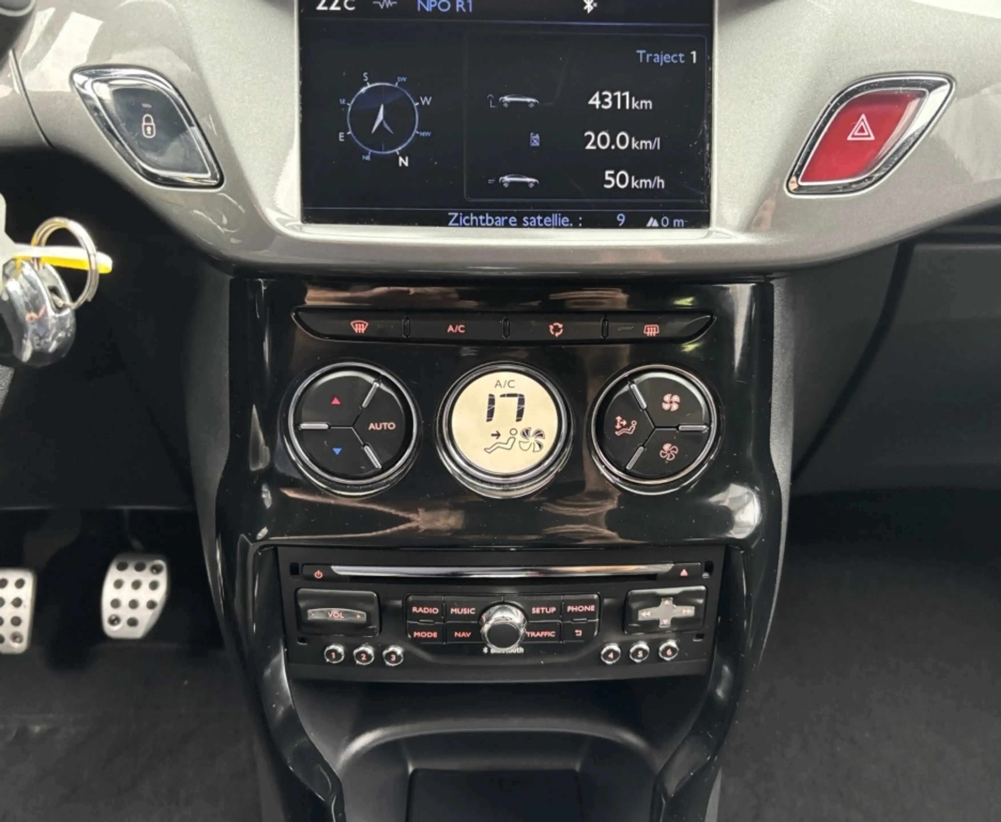 Citroen DS3 1.2 VTi So Chic AIRCO/ECC / NAVI / CRUISE CONTR. — photo 13