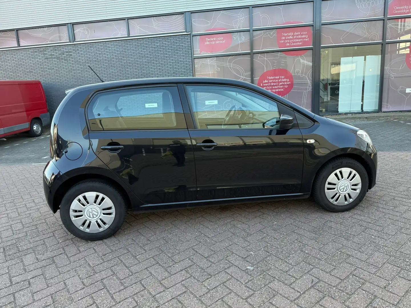 Volkswagen up! 1.0 move up! BlueMotion Stoelverwarming Airco NEW Zwart - 2
