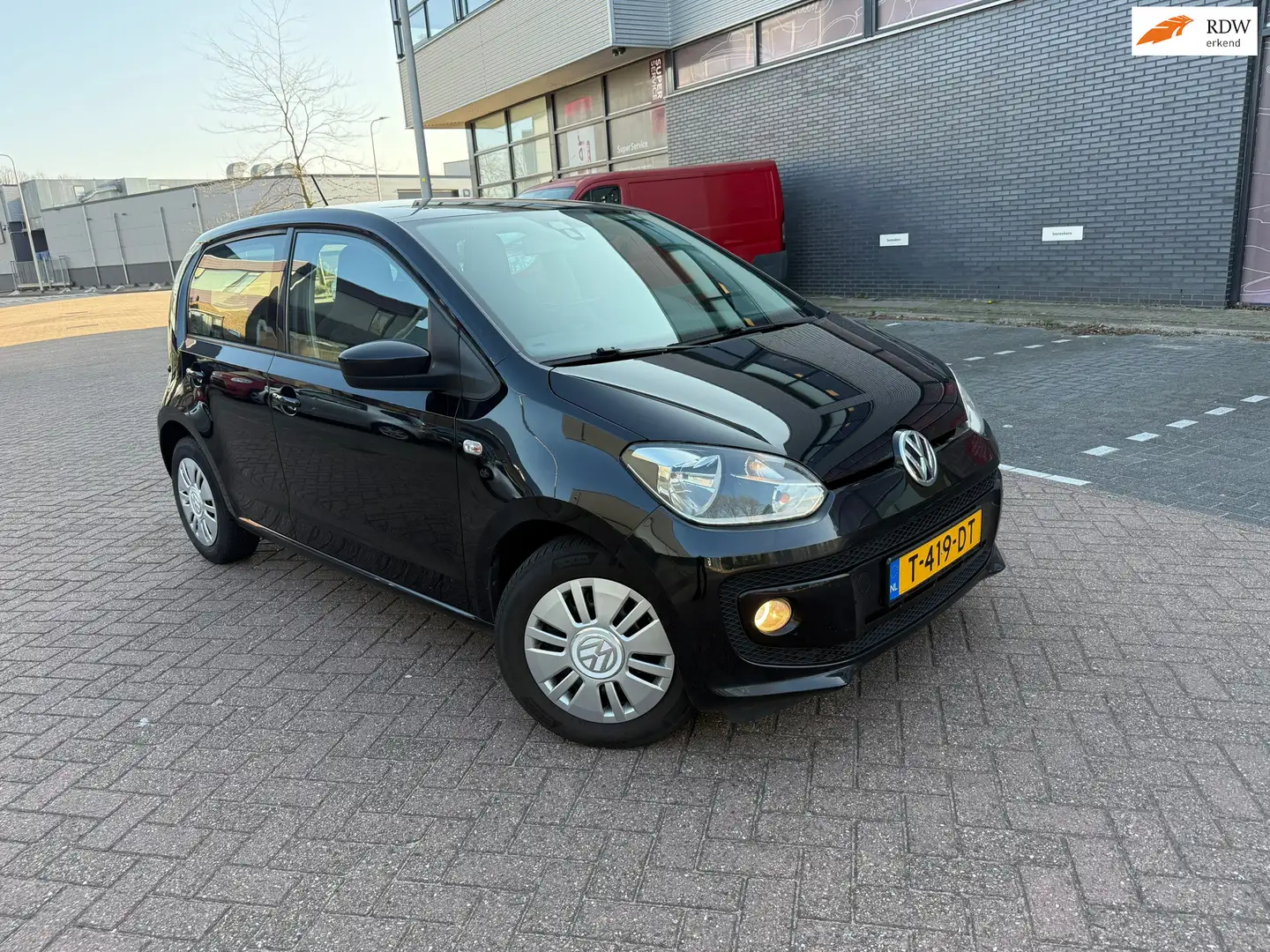 Volkswagen up! 1.0 move up! BlueMotion Stoelverwarming Airco NEW Zwart - 1