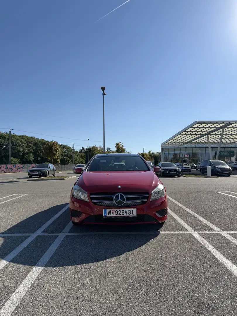 Mercedes-Benz A 180 A 180 BlueEfficiency (176.042) Rot - 2