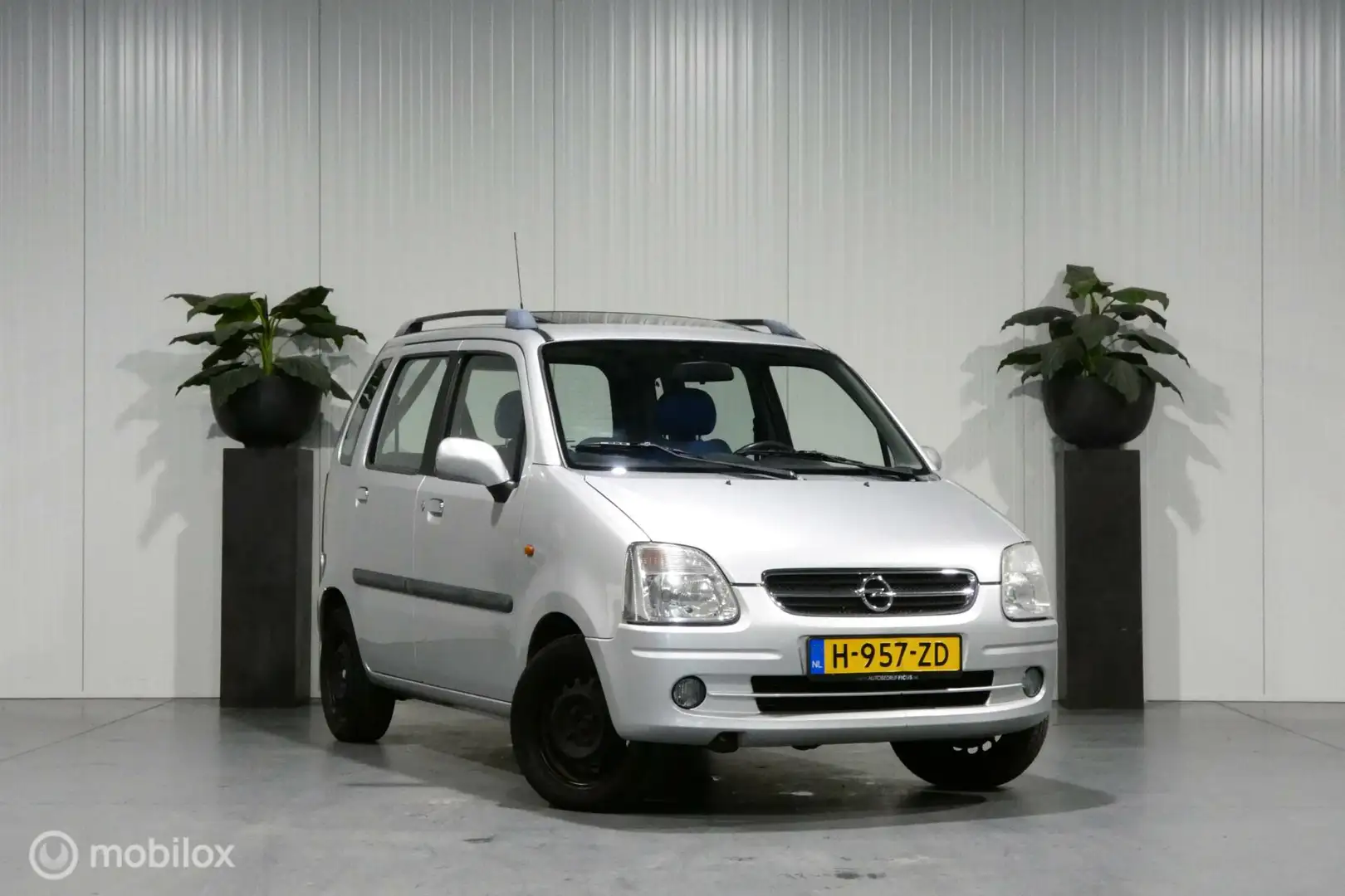 Opel Agila 1.0-12V Comfort Gris - 2