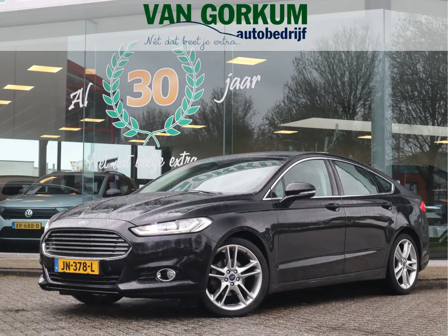 Ford Mondeo 1.5 Titanium / Panoramadak Schwarz - 1