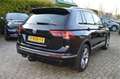 Volkswagen Tiguan 1.5 TSI R-line Comf Busn. NL-Auto / 19" / Virtual Zwart - thumbnail 33