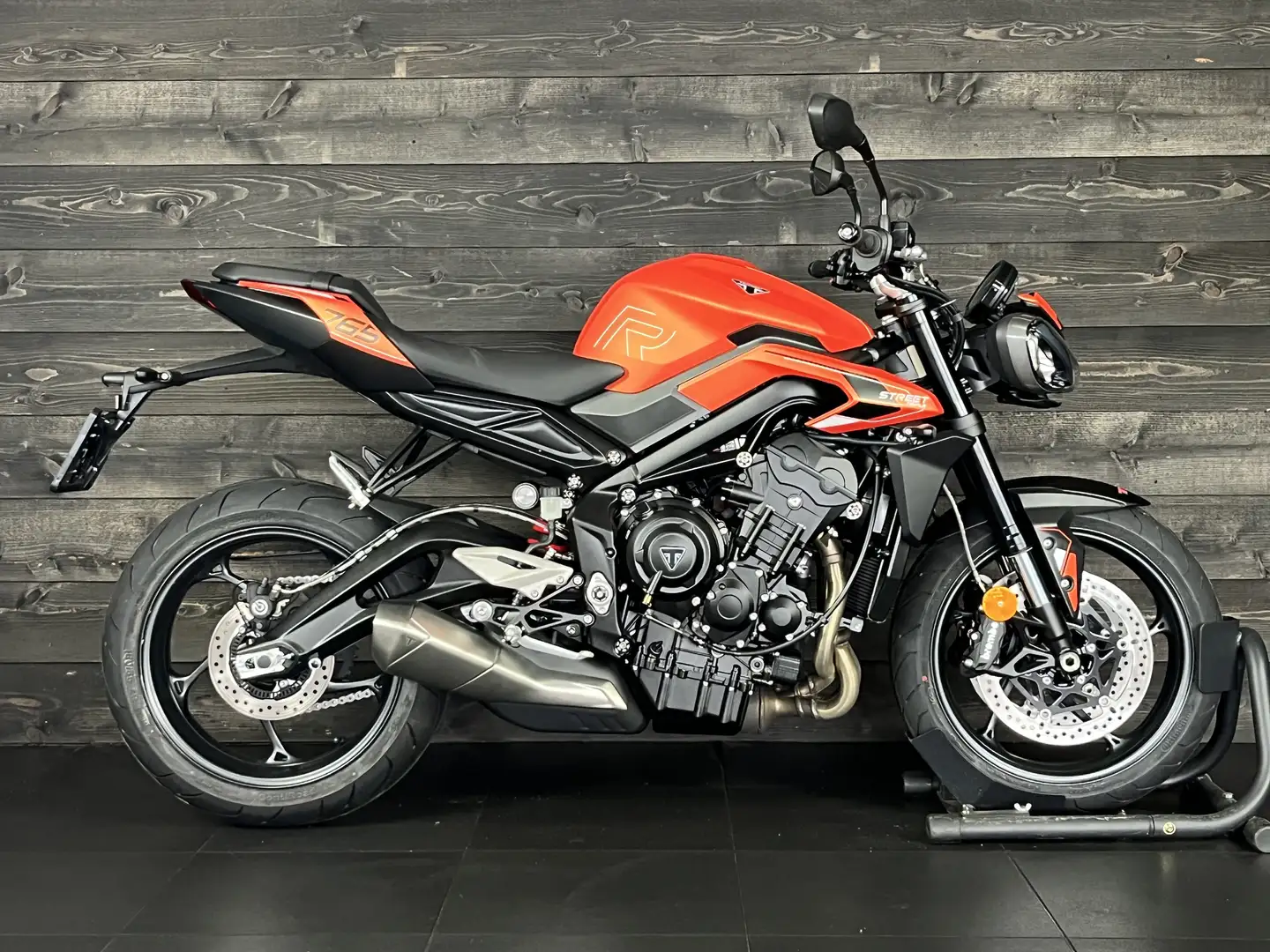 Triumph Street Triple R A2 Oranje - 2
